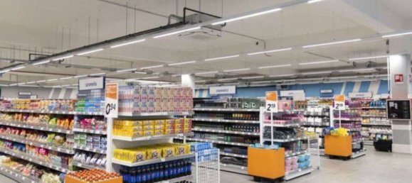 Propiedad comercial de 8 habitaciónes en Varese, Italy No. 92688 11