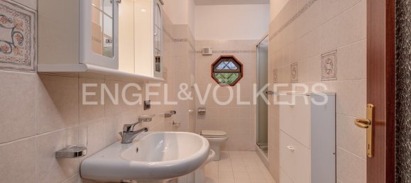 5 bedrooms House in Plesio, Italy No. 273017 10