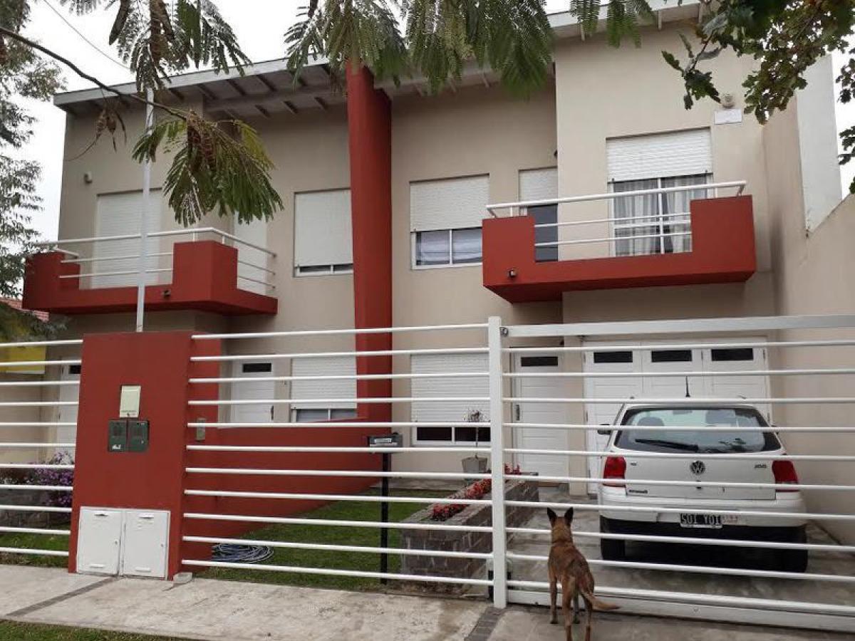 3 bedrooms Apartment in Mar del Plata, Argentina No. 70938