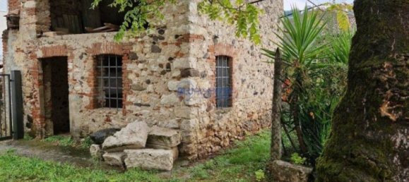 2 rooms House in Carrè, Italy No. 370411 2