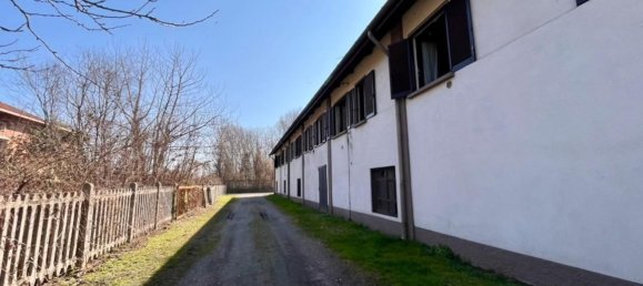 3 rooms Apartment in Arona, Italy No. 202228 6