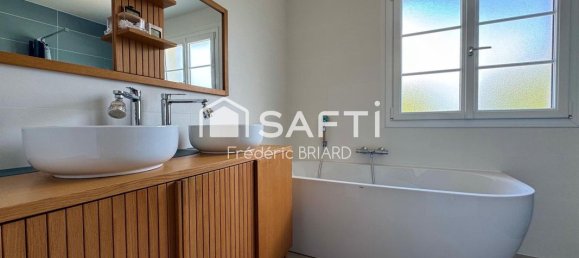 4 bedrooms House in Le Poire-sur-Vie, France No. 363172 5