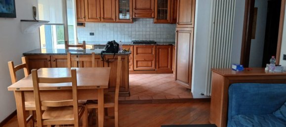 3 rooms Apartment in San Giacomo Filippo, Italy No. 278457 2