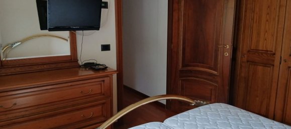 3 rooms Apartment in San Giacomo Filippo, Italy No. 278457 6