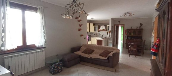 5 rooms Apartment in Bettona, Italy No. 136729 5