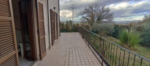 5 rooms Apartment in Bettona, Italy No. 136729 23