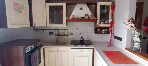5 rooms Apartment in Bettona, Italy No. 136729 11