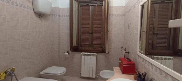 5 rooms Apartment in Bettona, Italy No. 136729 19