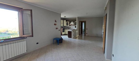5 rooms Apartment in Bettona, Italy No. 136729 4