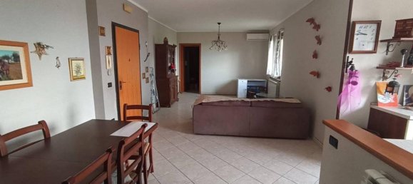 5 rooms Apartment in Bettona, Italy No. 136729 7