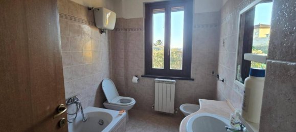 5 rooms Apartment in Bettona, Italy No. 136729 38