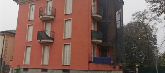 3 rooms Apartment in Soresina, Italy No. 333729 2