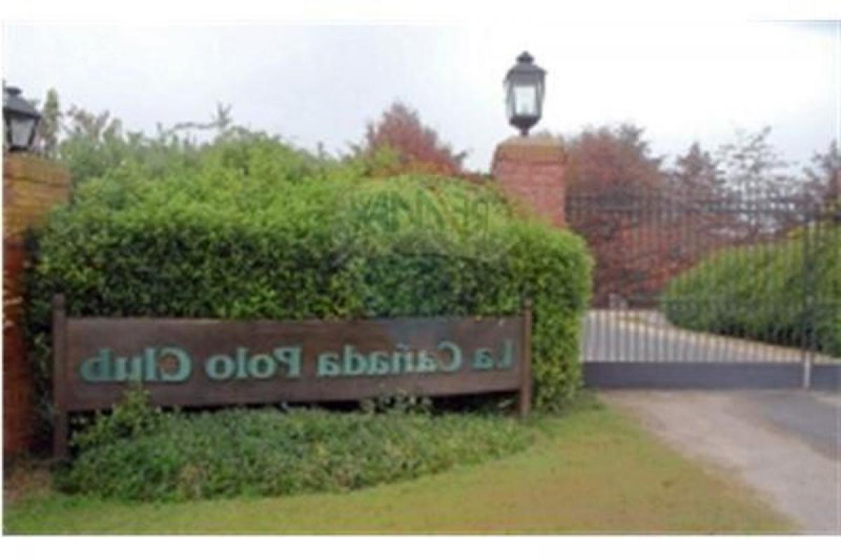  Land in Lujan, Argentina No. 42042