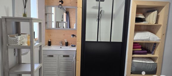 3 bedrooms Castles in La Flotte, France No. 100827 4