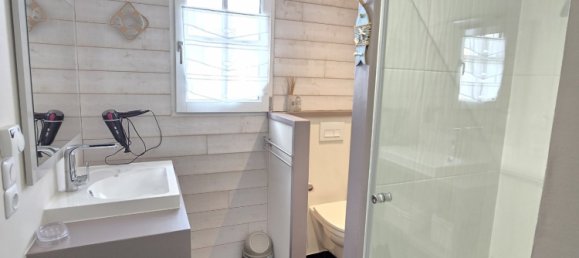 3 bedrooms Castles in La Flotte, France No. 100827 11