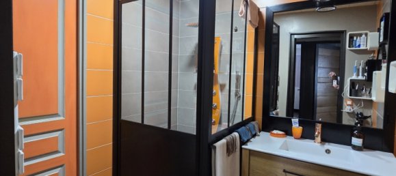 3 bedrooms Castles in La Flotte, France No. 100827 7