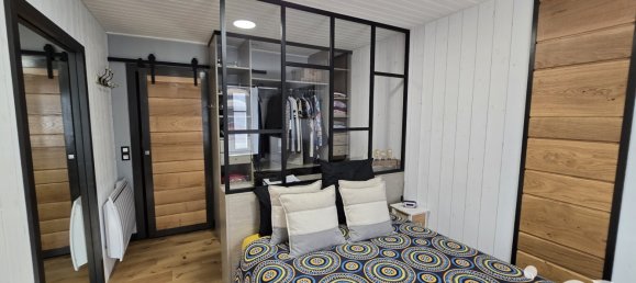 3 bedrooms Castles in La Flotte, France No. 100827 14