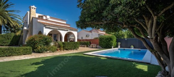 Casa de 5 dormitorios en Empuriabrava, Spain No. 173599 2