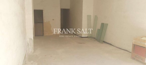 Laden in Mosta, Malta 55m², Nr. 13083 2