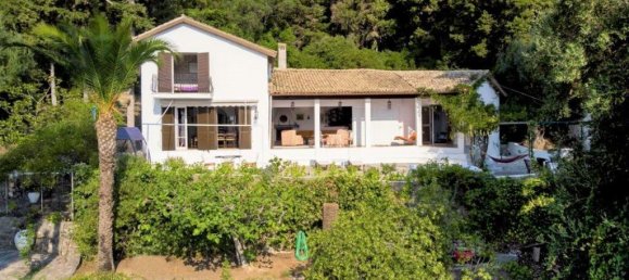 4 bedrooms Commercial property in Corfu, Greece No. 6689 2