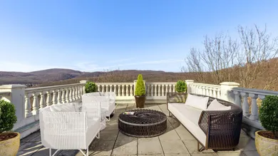 5 bedrooms Villa in Penzing, Austria No. 147125