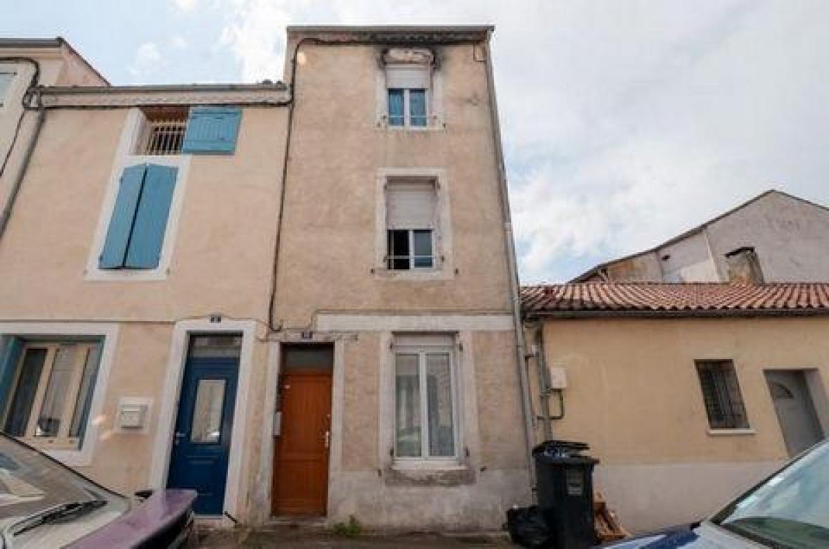 110m² Office in Villeneuve-sur-Lot, France No. 18758