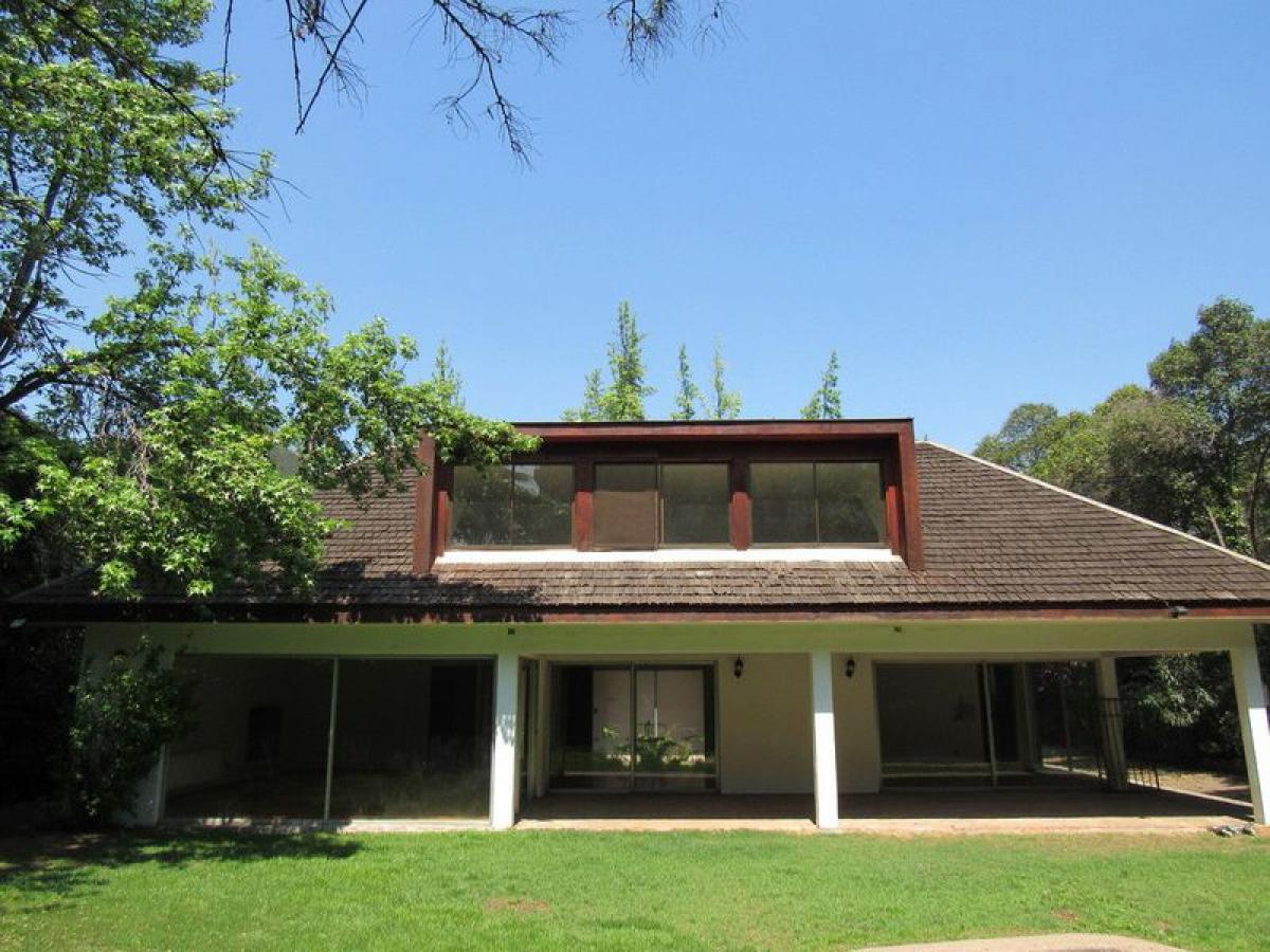 5 bedrooms House in Santiago, Chile No. 2616