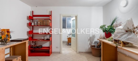 6 rooms Apartment in Bologna, Italy No. 128090 12