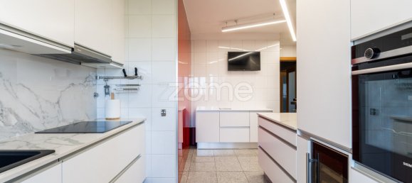 3 Schlafzimmer Wohnung in Porto, Portugal, Nr. 273072 11