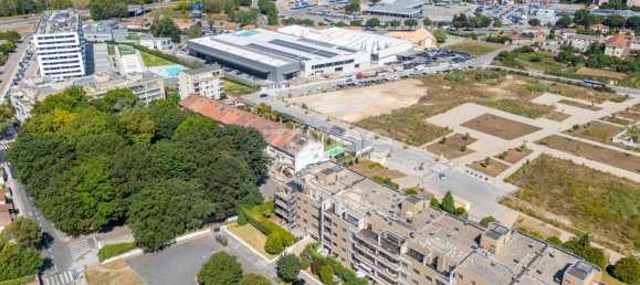 3 Schlafzimmer Wohnung in Porto, Portugal, Nr. 273072 4