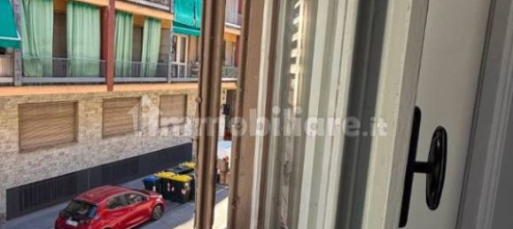 1 bedroom Apartment in Turin, Italy No. 325036 12