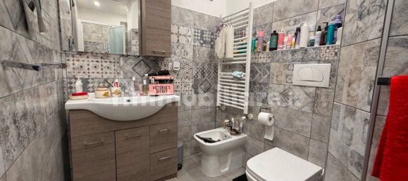 1 bedroom Apartment in Turin, Italy No. 325036 7