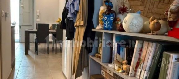 1 bedroom Apartment in Turin, Italy No. 325036 9