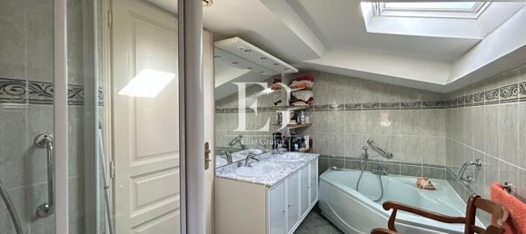 9 Schlafzimmer Haus in Valence, France, Nr. 95944 5