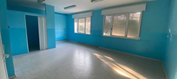 5 rooms House in Sassuolo, Italy No. 188775 7