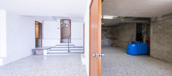 4 bedrooms House in Torello, Spain No. 143408 39