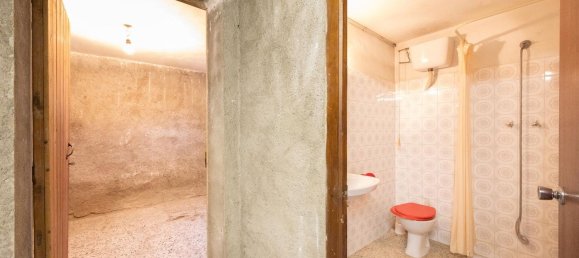 4 bedrooms House in Torello, Spain No. 143408 37