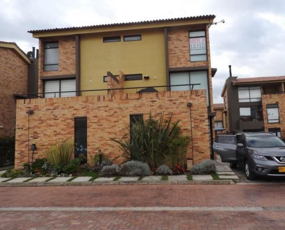 3 bedrooms House in Cundinamarca, Colombia No. 5968