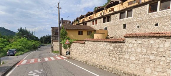 Apartamento de 2 dormitorios en Gussago, Italy No. 206136 3