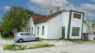 8 rooms House in Bruck an der Leitha, Austria No. 157325