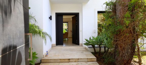 Villa de 6 dormitorios en Marbella, Spain No. 39048 2