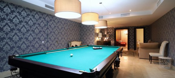 Villa de 6 dormitorios en Marbella, Spain No. 39048 39