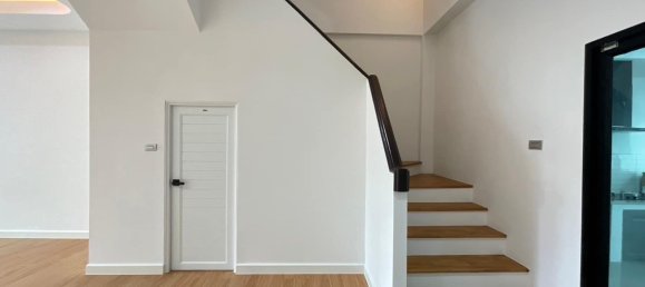 4 bedrooms Bungalow in Bangkok, Thailand No. 22587 8