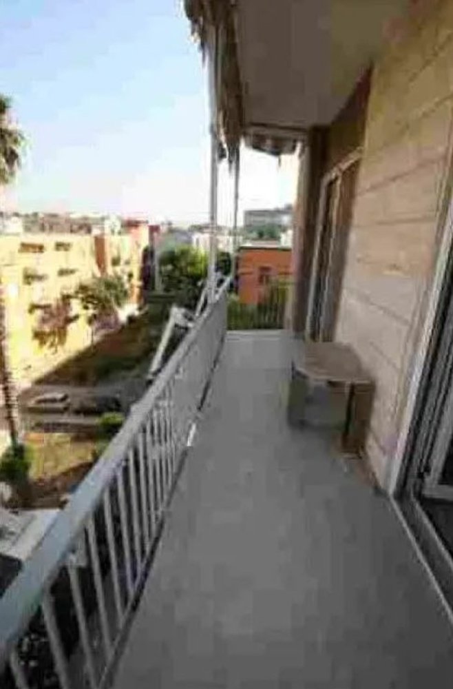 3-salle Appartement à Bari, Italy No. 259836