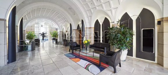 2 rooms Apartment in Paris, France No. 138135 13