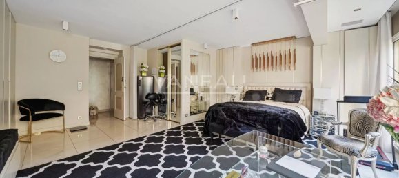 2 rooms Apartment in Paris, France No. 138135 5