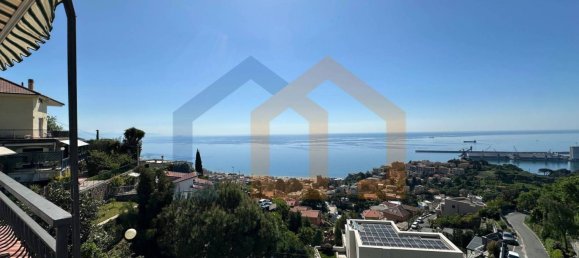 3 غرف نوم فيلا في Albissola Marina, Italy رقم 292365 2