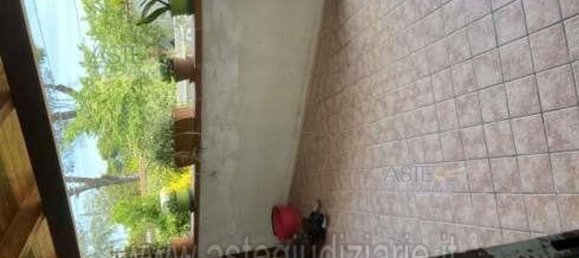 Villa de 9 divisões em Giugliano in Campania, Italy N.º 13975 8