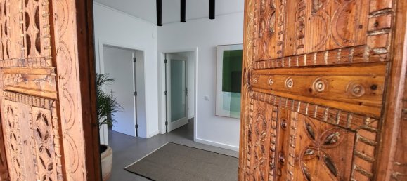 5 bedrooms Villa in Cascais, Portugal No. 136544 4