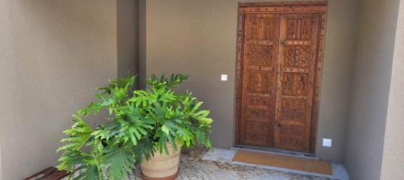 5 bedrooms Villa in Cascais, Portugal No. 136544 3